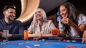 Roda Roulette Joker Gaming dengan dealer live